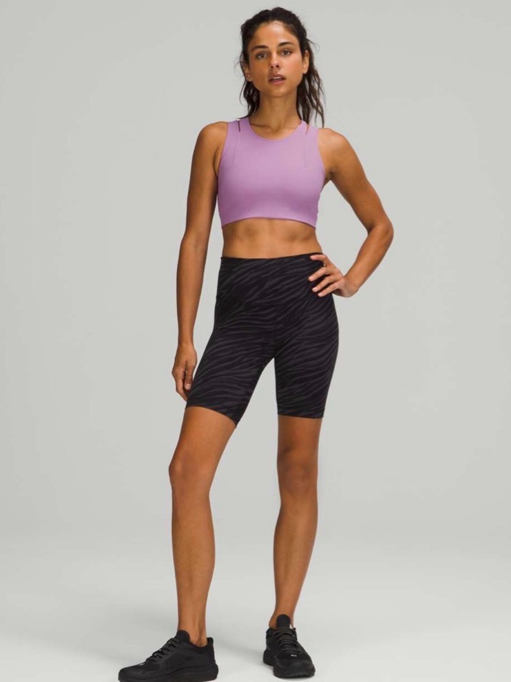 Lululemon strong front sports bra wisteria light purple size 6